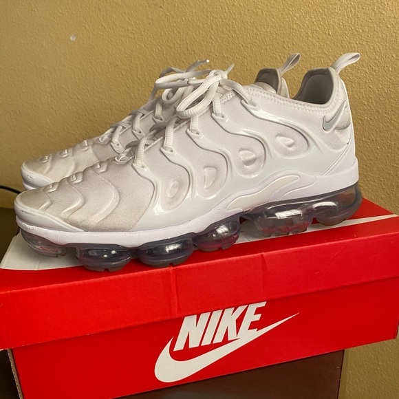Nike Air VaporMax Plus Men Size10.5 White Platinum main image 8
